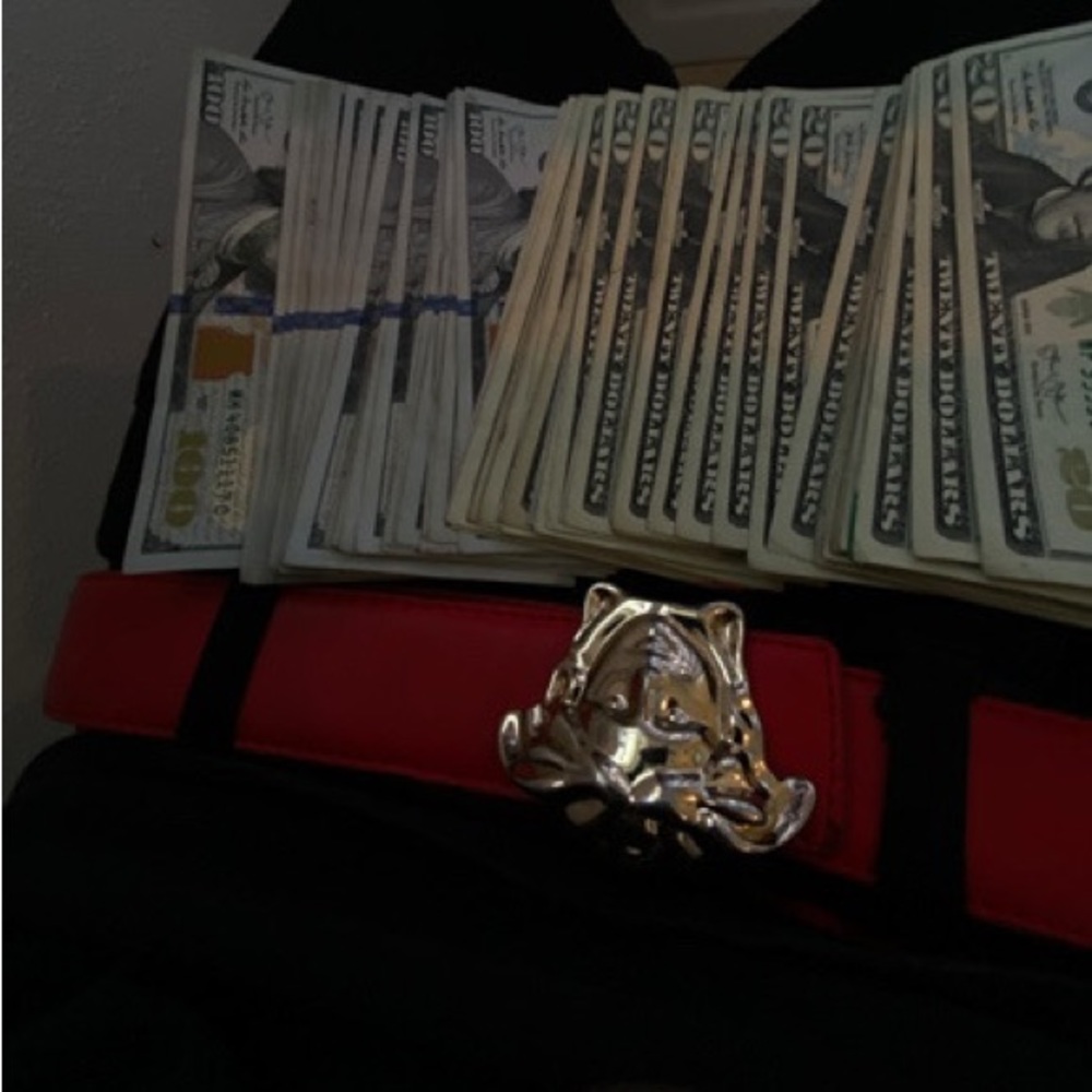 Meet your Posher, Julio